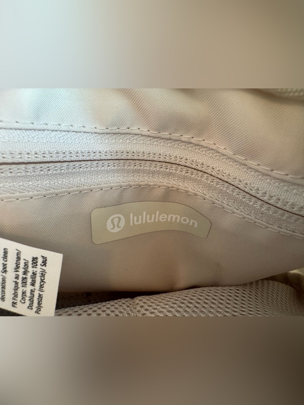 lululemon athletica Cream Compact Crossbody Bag NWOT - Picture 14 of 16